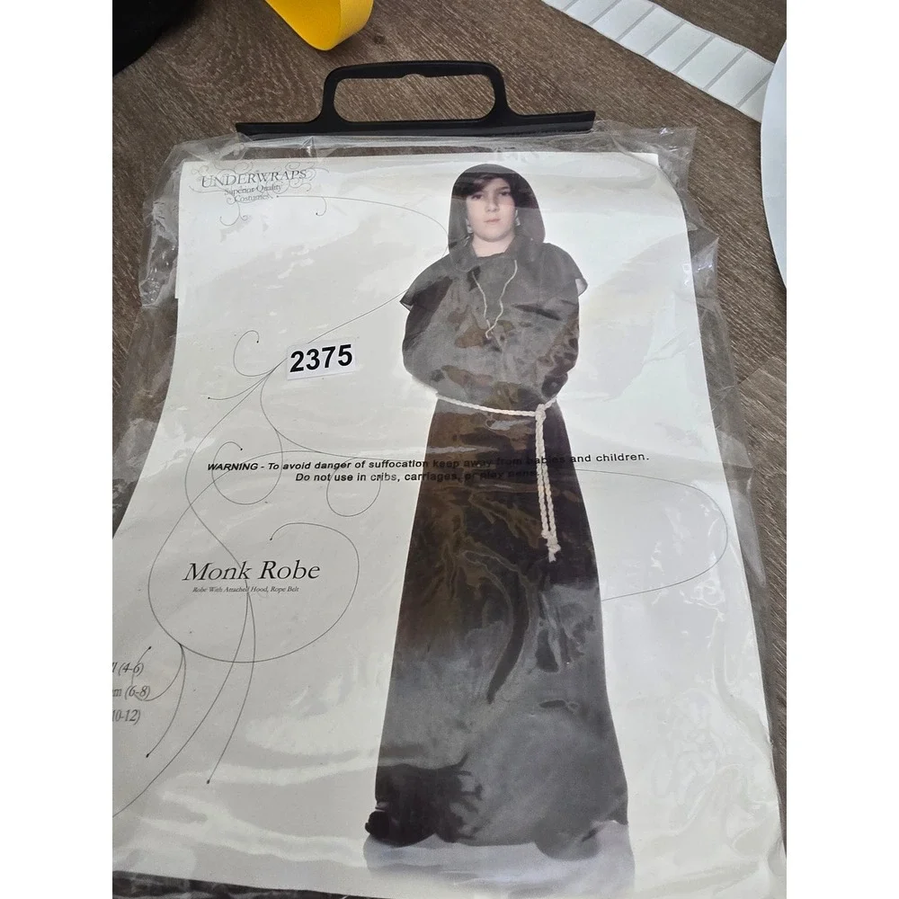 Underwraps monk robe